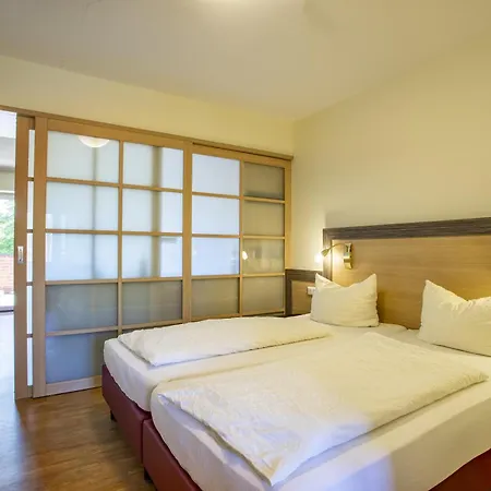 Landhuus Laurenz 호텔 *